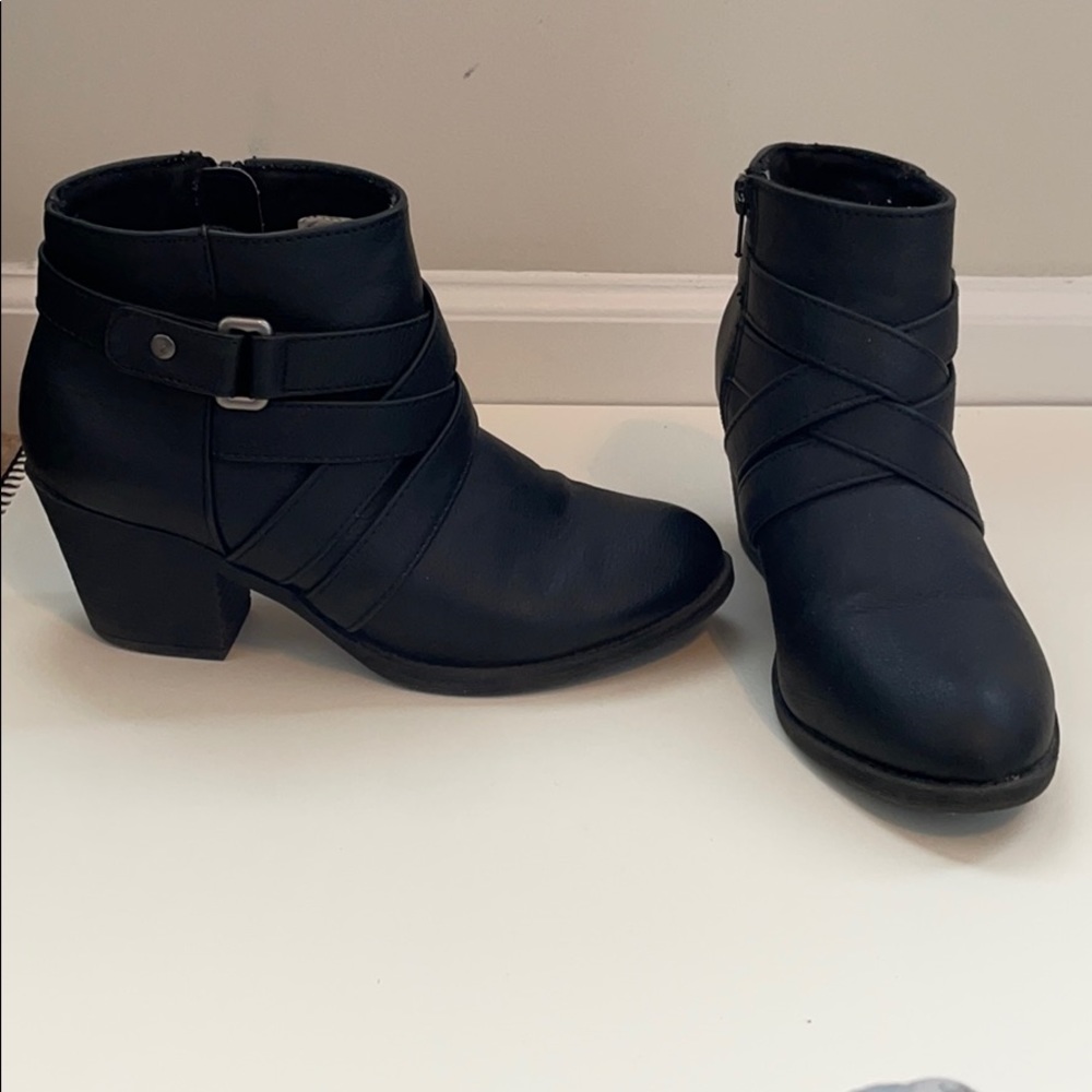 American Eagle boots